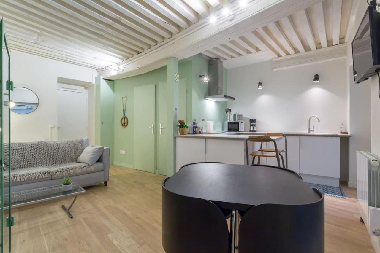 Character Apartment 6 People - City Center ลียง ภายนอก รูปภาพ